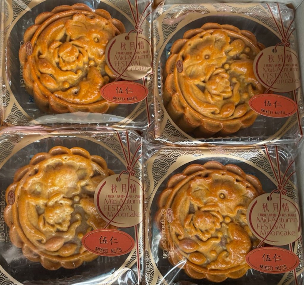 Customer photo for an Amour Desserts review