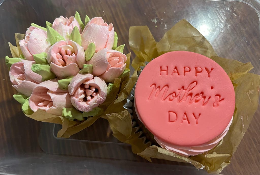 Customer photo for an Amour Desserts review